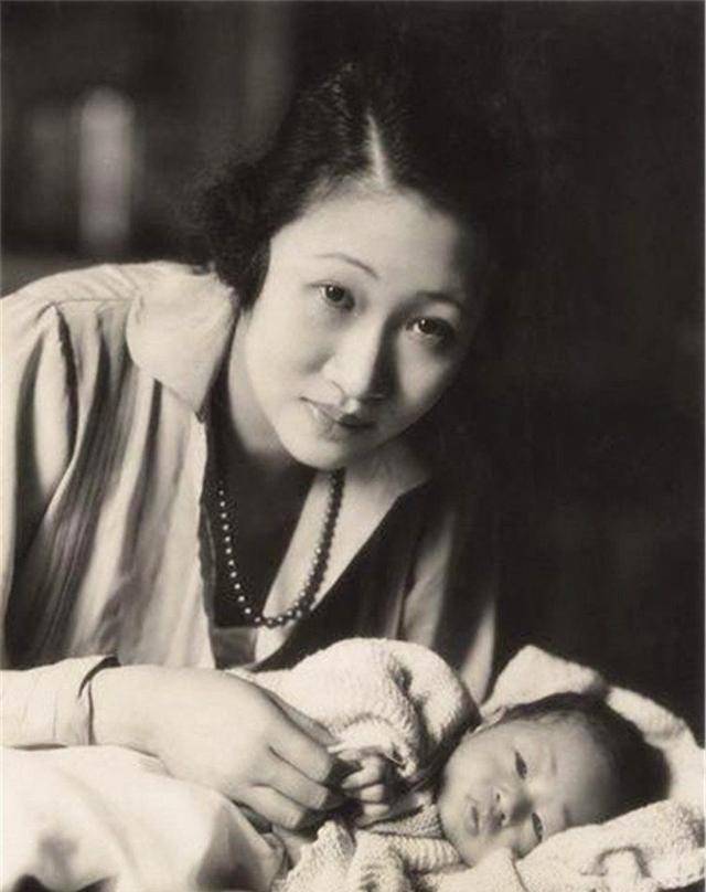 宋庆龄_宋美龄_严幼韵