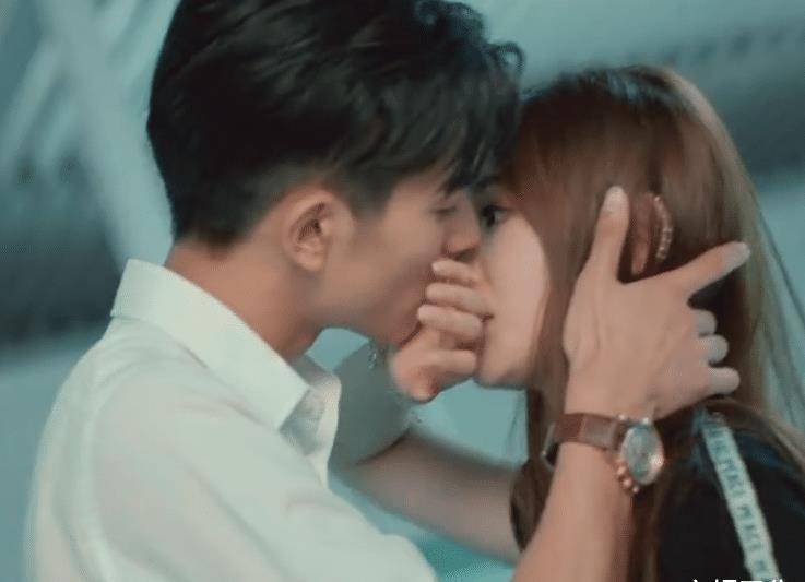 原创宋威龙彼岸花定档女主是星女郎不算啥看完男二这下男主紧张了