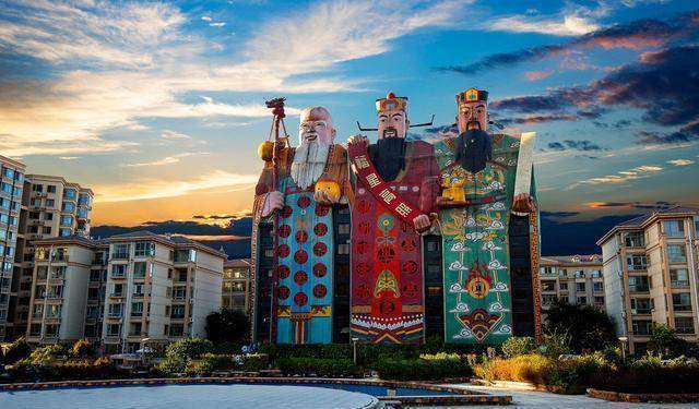 原创我国最丑的3大建筑一座比一座辣眼睛你的家乡有吗