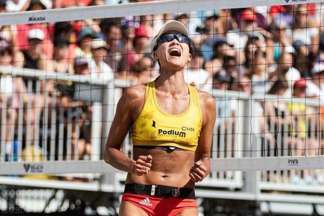 喜报薛晨夏欣怡沙排挑战赛巴西萨夸雷马站夺金