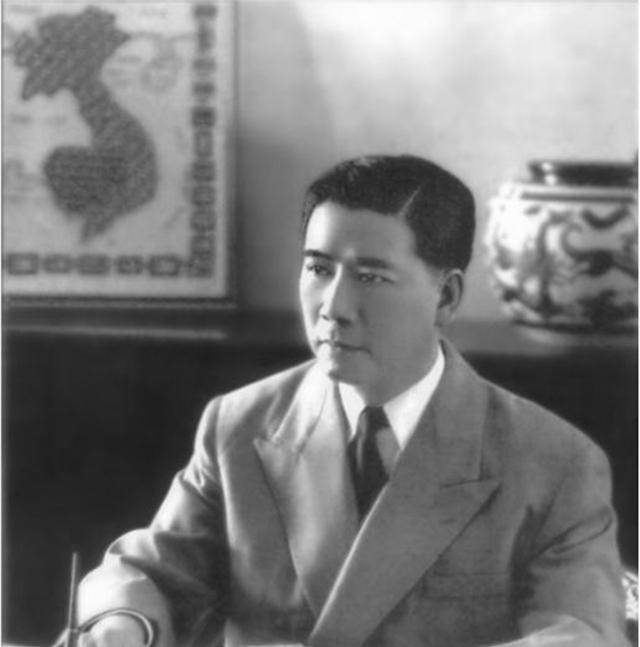 三分钟了解吴庭艳未婚总统生活自律结局不佳惨遭杀害