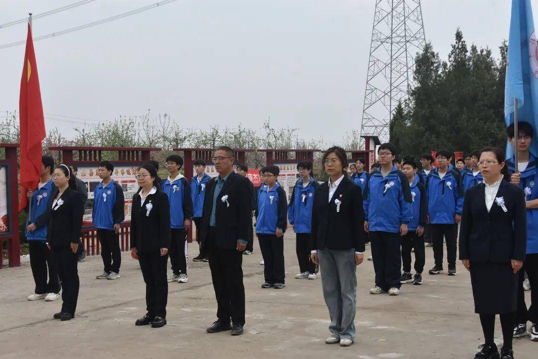 夏县中学开展清明祭英烈主题教育活动
