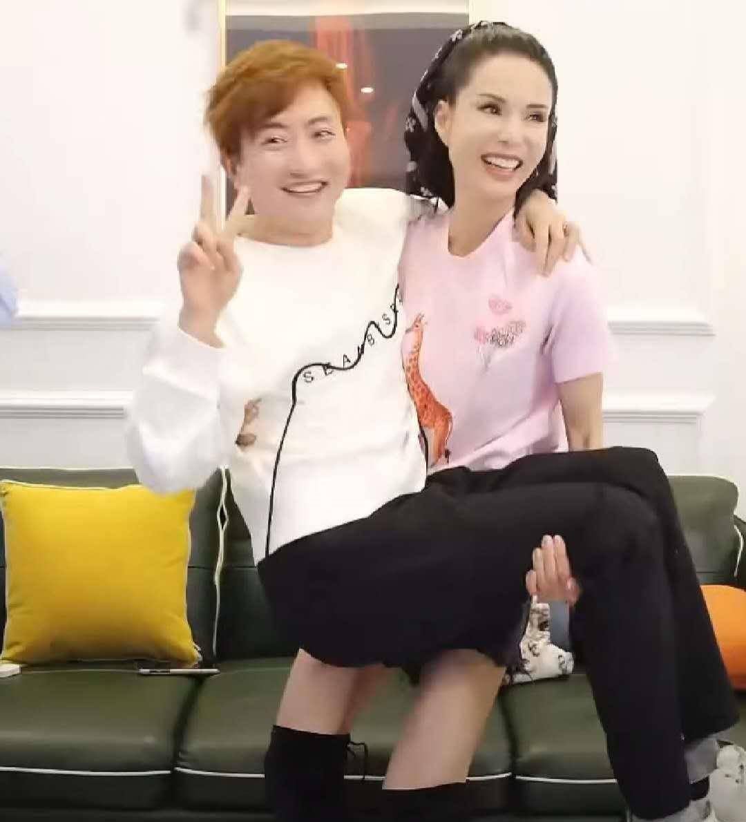 李若彤男友力十足公主抱雪梨引热议完全看不出衰老痕迹