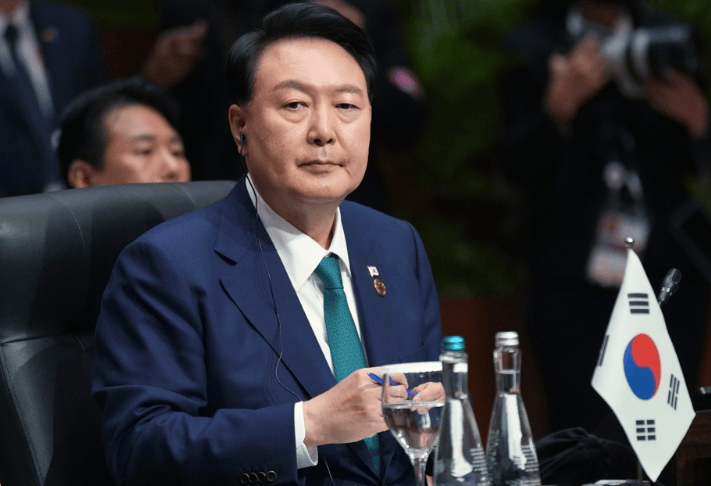 韩国总统尹锡悦去年4月就台湾问题大放厥词,也是一样的道理.