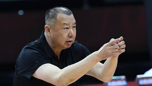 原创cba名帅正式下课离开青岛男篮巩晓彬有望接手