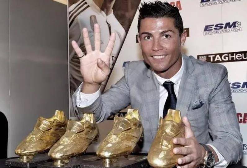 因为c罗能够再次成为历史上第一位在四个不同联赛中赢得金靴奖的球员