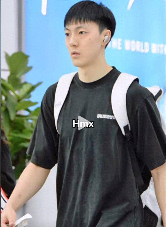 广东宏远备战南京胡明轩新形象徐昕备战关键周琦轮休中