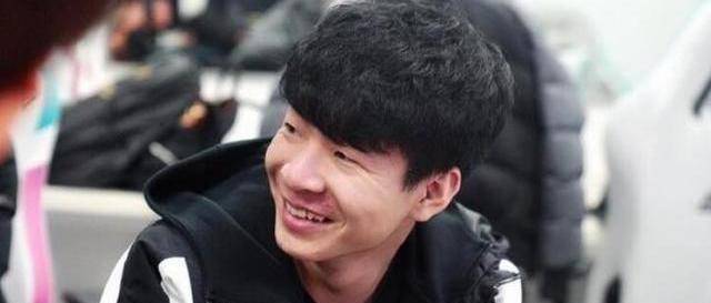 lgd二比零血虐rng粉丝爆破狼行微博只因狼行这点太烂了