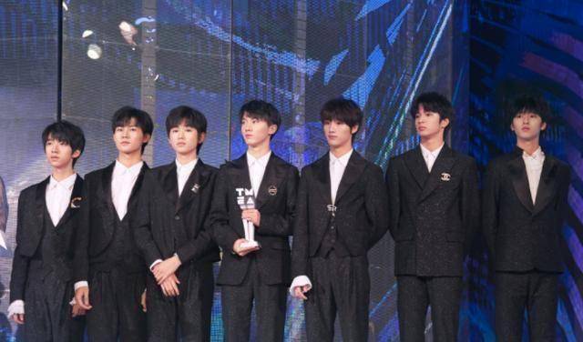 原创tfboys跨年不合体老板狂捧师弟团放豪言要做成最红男团