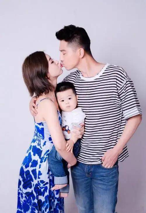 娱乐圈的神仙爱情王雷为李小萌拒拍吻戏