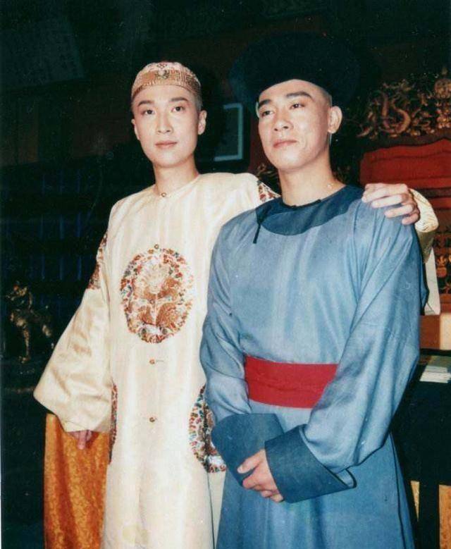 tvb最惨小生,被刘德华粉丝泼粪,患抑郁症8年,今花百万读北大!