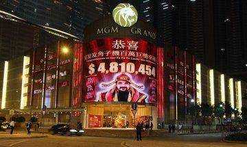 他是记忆大师几乎逢赌必赢引起老板注意最后被赌场封杀