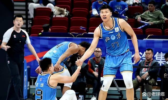 原创轰4320北京双子星疯了曾卜凡贡献了135赶上了广州队冲到了第10位