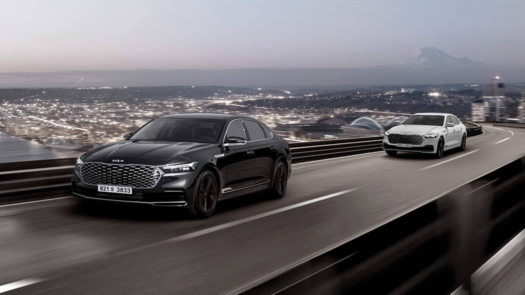 其实这代起亚k9发布于2018年,2021年迎来了第一次中期改款,如今第二次