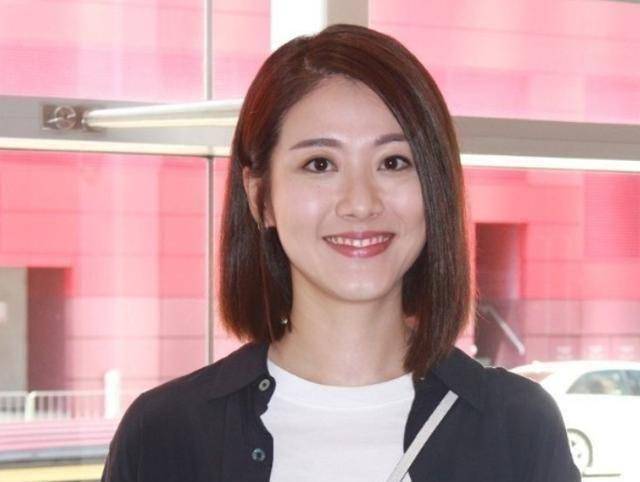 tvb管理层变动6女星遭冷遇长期无戏黄翠如携老公回内地_邓佩仪_新剧