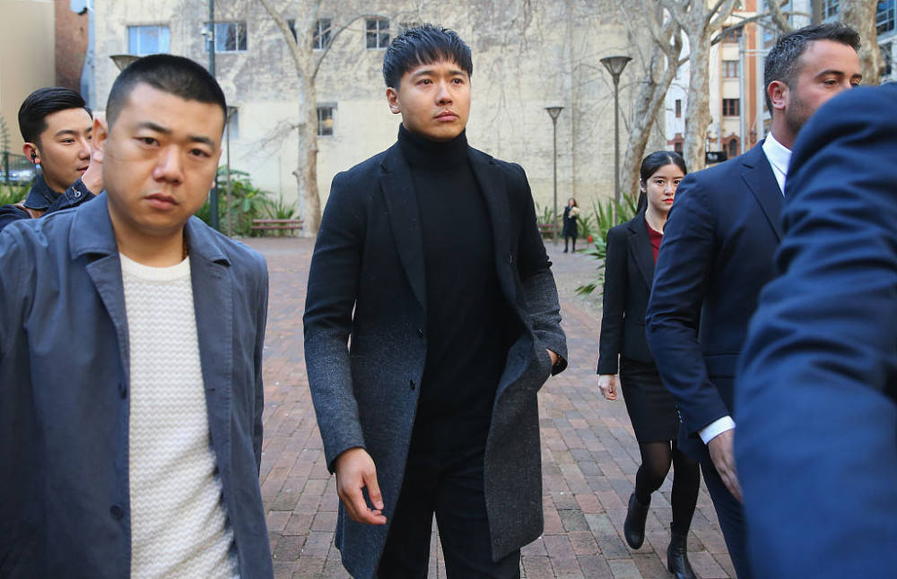 董璇分享8岁女儿近照小酒窝大长腿活泼可爱长相像爸爸高云翔