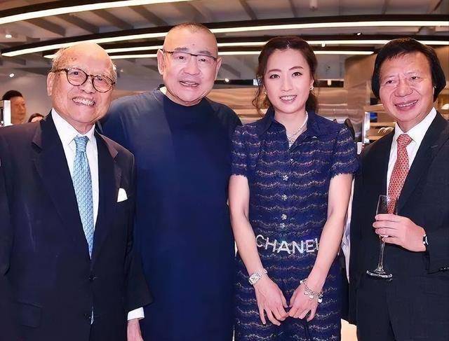81亿,甘比手握价值超200亿的藏品,实力赶超何超琼_首富_女人_刘銮雄
