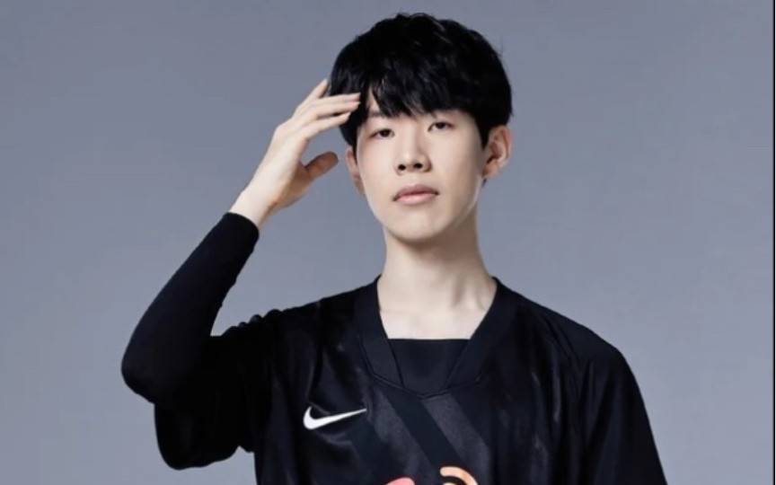 峡谷别吃现实生活是大吃货theshy跟宁王在线聊烤猪蹄