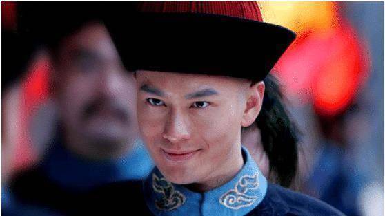 邓超斗了10年之久,最终却还是输了,现在42岁到处求人找戏拍_黄晓明