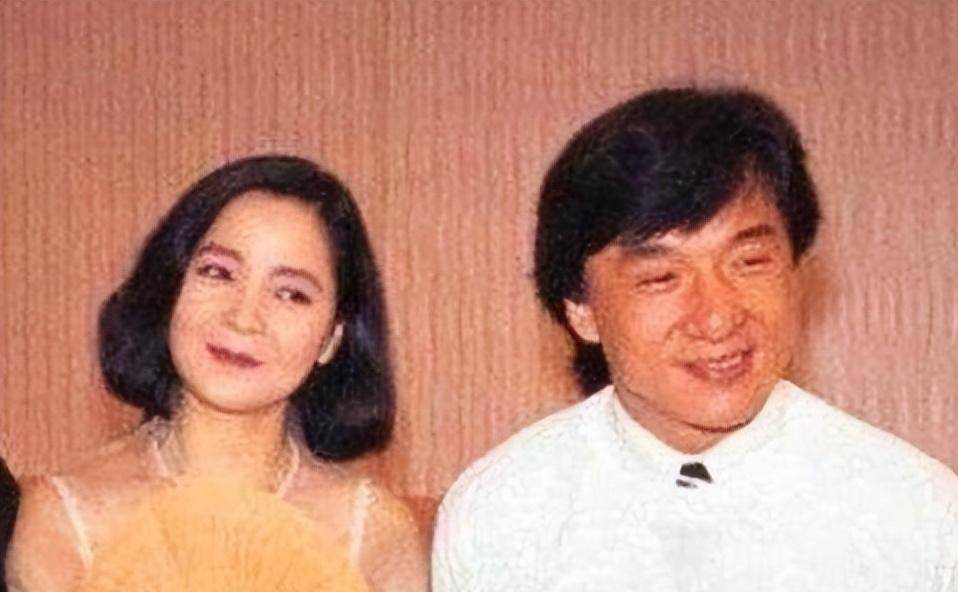 英年早逝的4位明星,前一秒还在谈笑风生,后一秒就天人永隔_邓丽君