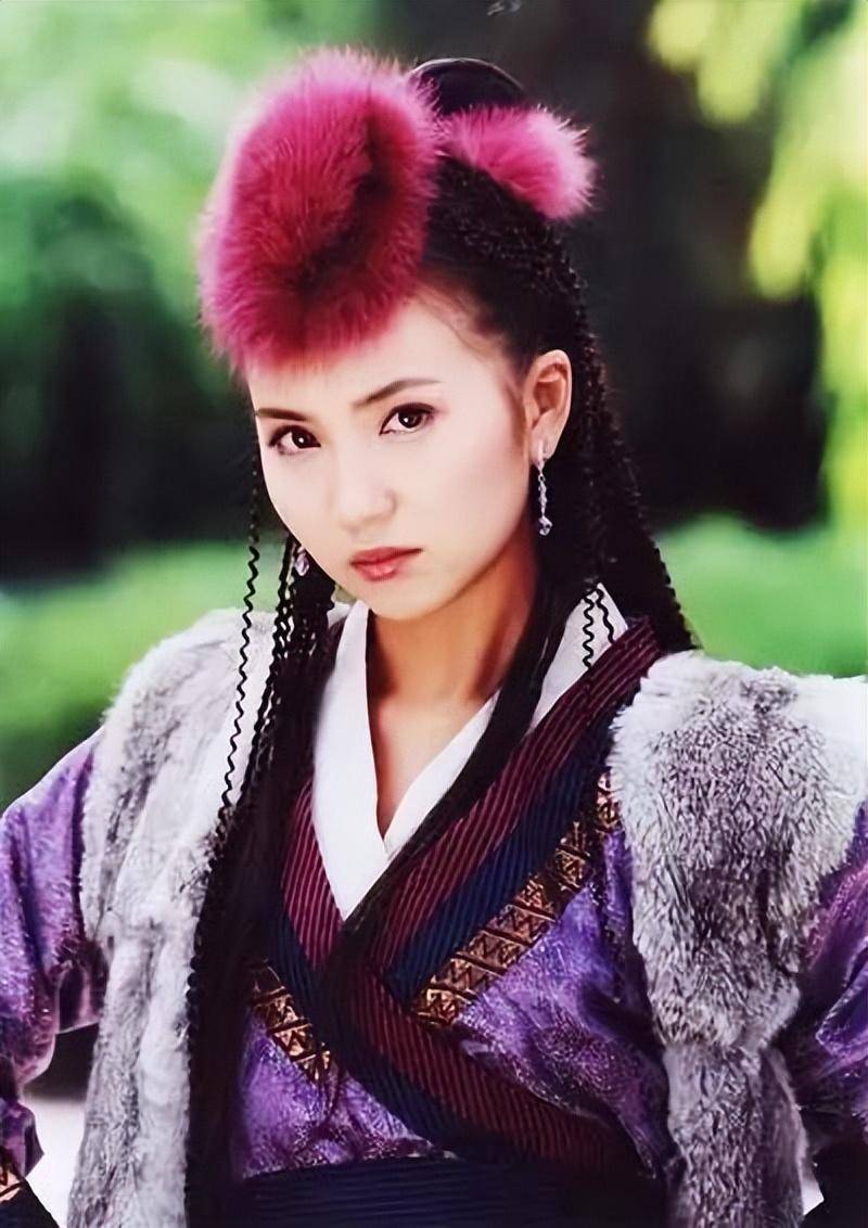 消失多年的万人迷回来了退圈嫁百亿富豪连生3个孩子进中戏当老师