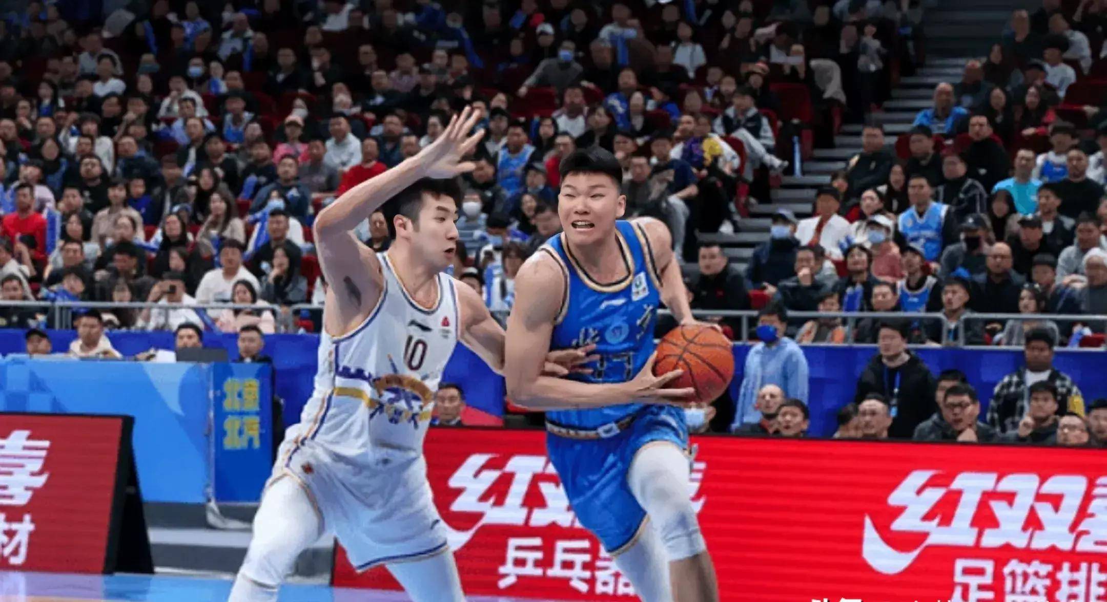 cba常规赛收官战北京再战深圳赛前分析_苏林格_比赛_一个人