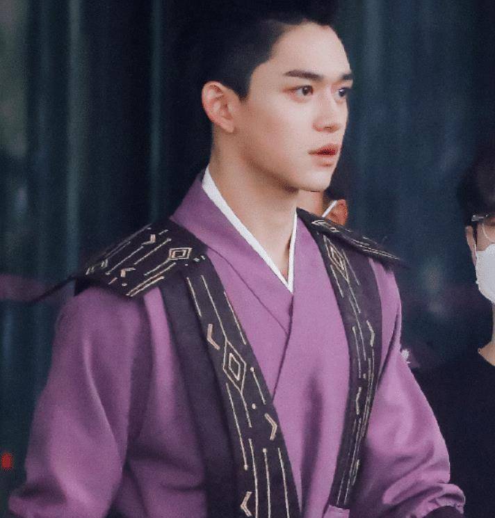 原创原创奔跑吧9新路透全员cos古装人物蔡徐坤还帅到热搜榜上