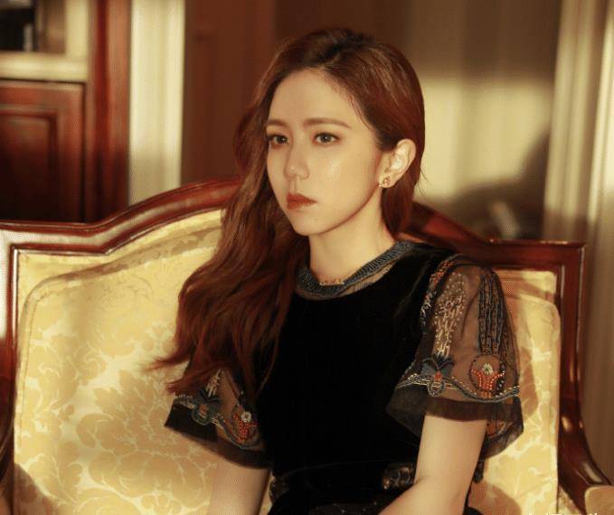 原创年度最受欢迎女歌手邓紫棋稳站第一名唯独吴宣仪令人意外