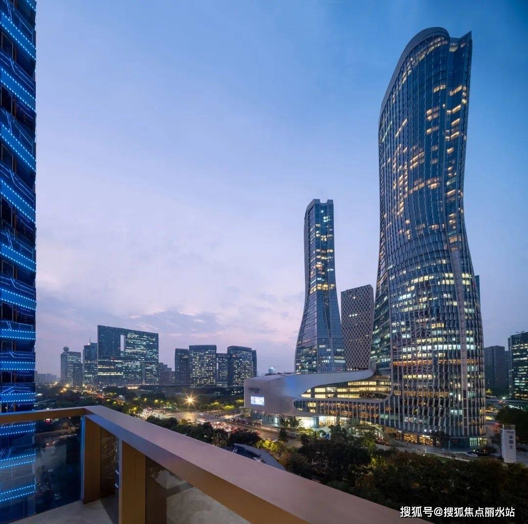 迪凯金座→售楼处电话→首页网站→楼盘详情→容积率→迪凯金座24小时