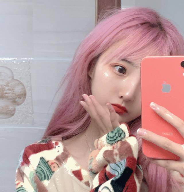 原创套璐璐爱得有多卑微连出门都要请示王乐乐网友还不如分手