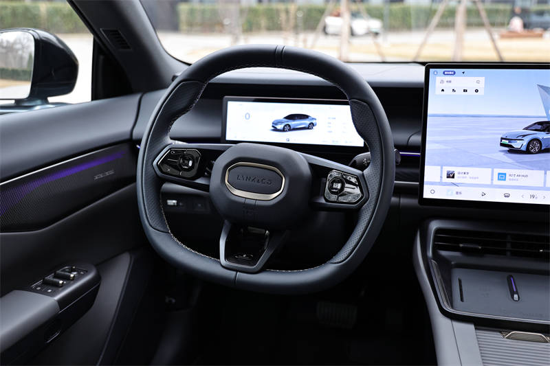 年轻个性不失豪华,领克07 em-p把前后排玩得明明白白_搜狐汽车_搜狐网