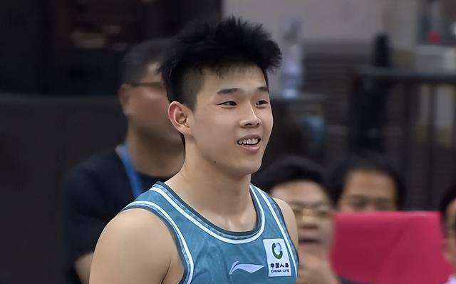 广东男篮取得压倒性胜利曾繁日三双表现抢眼