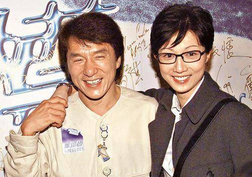 成龙的混乱爱情辜负初恋睡过舞女被邓丽君爱过