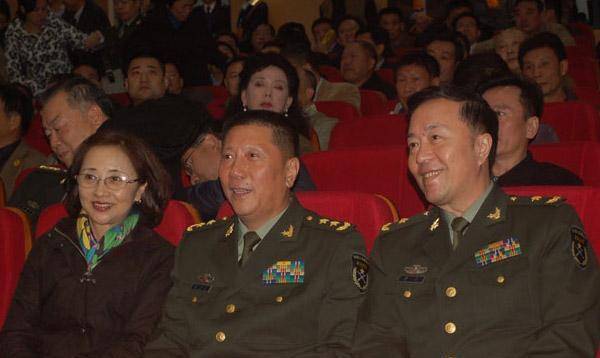 他是秦基伟的长子东部战区成立后担任陆军司令员今年66岁