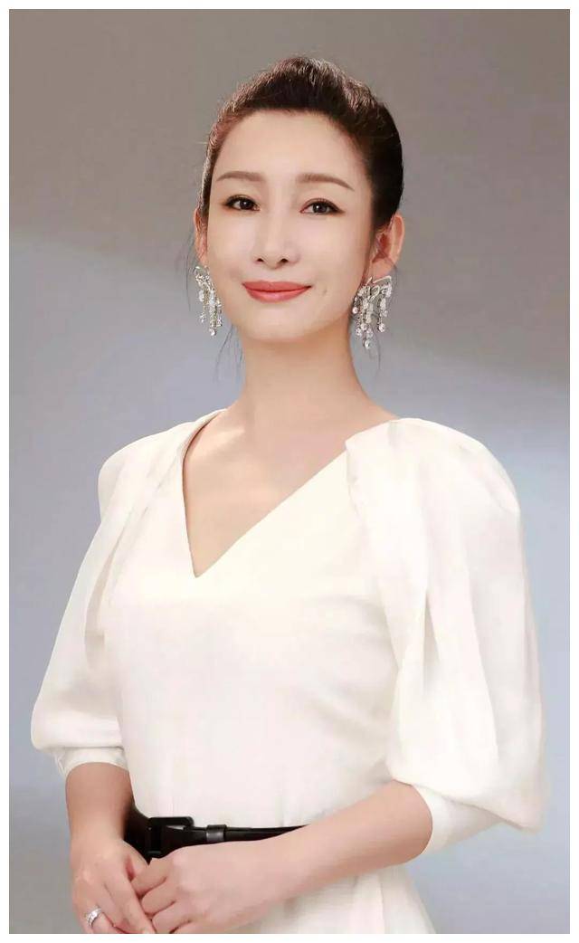 曾经美得不可方物如今走在路上已认不出这5位美女星终究是老了