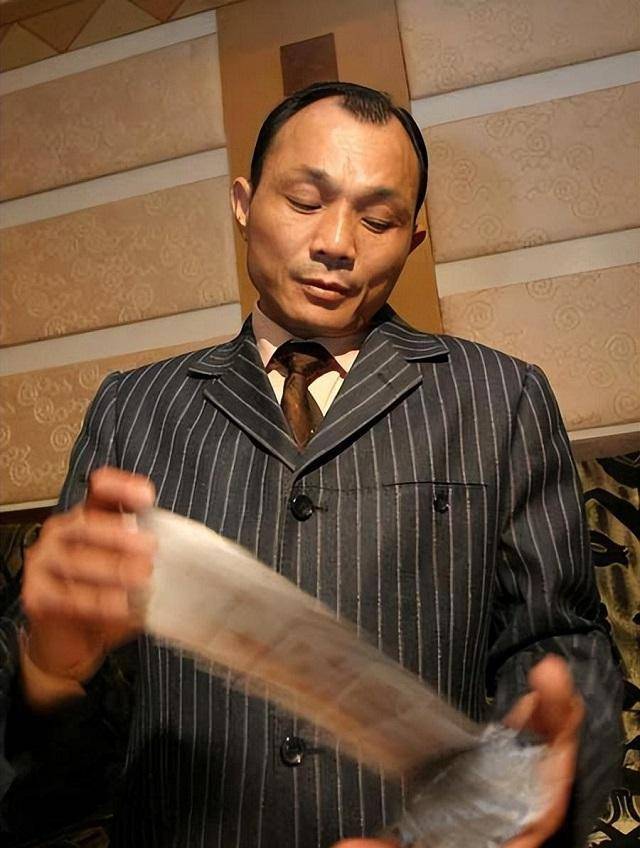 原创赌王尧建云花150元拜师一夜赢600万双腿被砍想起师傅一句话