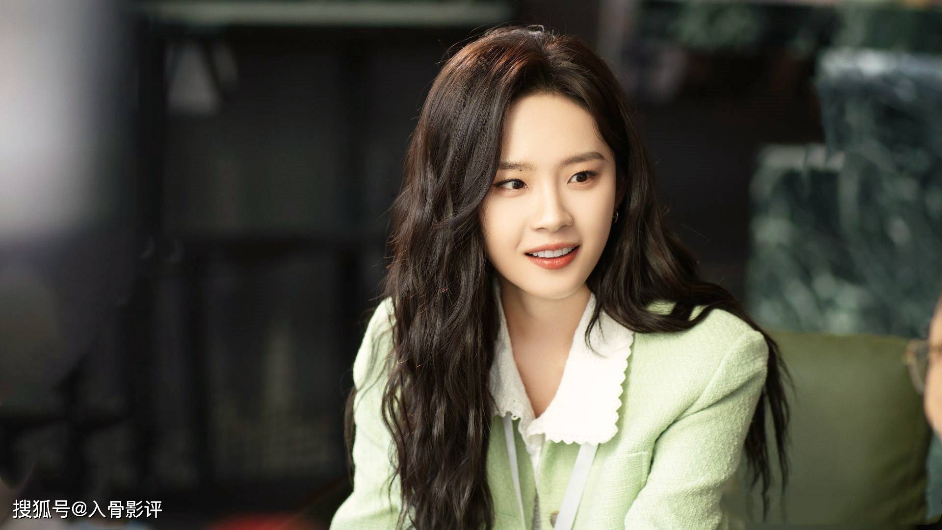 卢洋洋的外形非常甜美可爱,也很适合各类影视剧中的女主角形象,但这