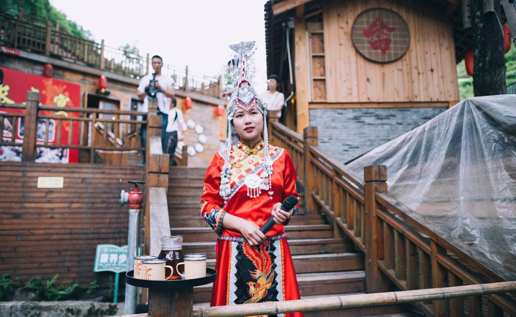 让川村,藏在文成山水间的"世外桃源",长桌宴深受大家的喜爱