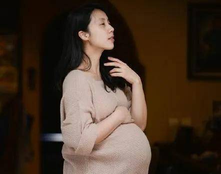 黄磊师生恋,娶自己学生孙莉,女儿成为骄傲,儿子变成心病_黄小立_父亲