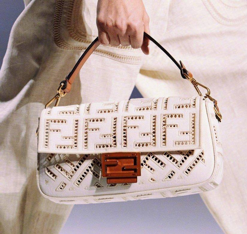 原创秋春季又愁没新包包fendi2022春夏新款总有一款让你心动