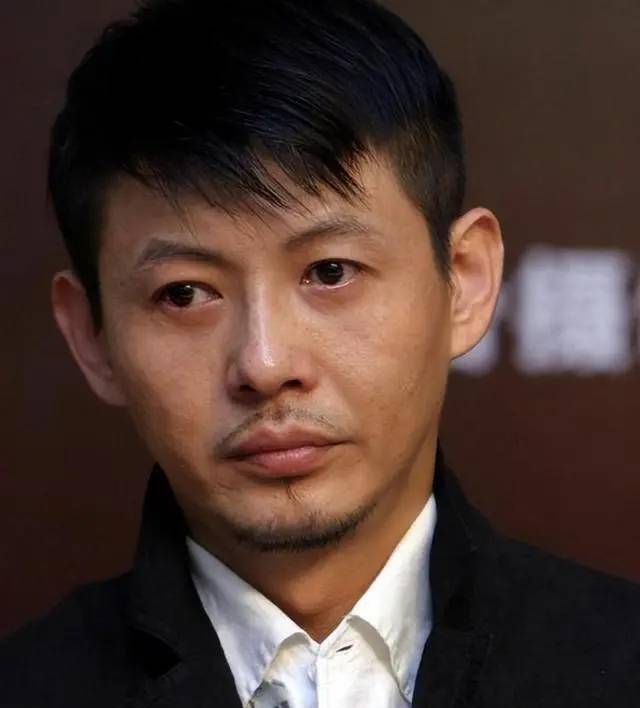 曾与董卿同居6年,51岁娶小20岁娇妻很幸福_节目_王越_工作