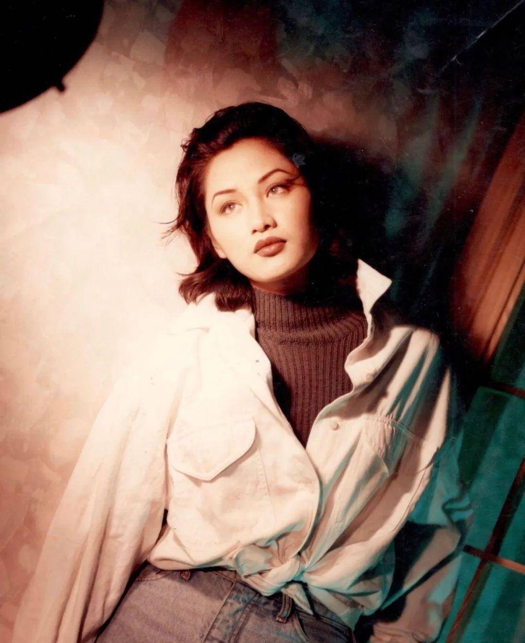 原创瞿颖母亲分手后主动为前夫介绍对象女儿50岁不婚不育成心病