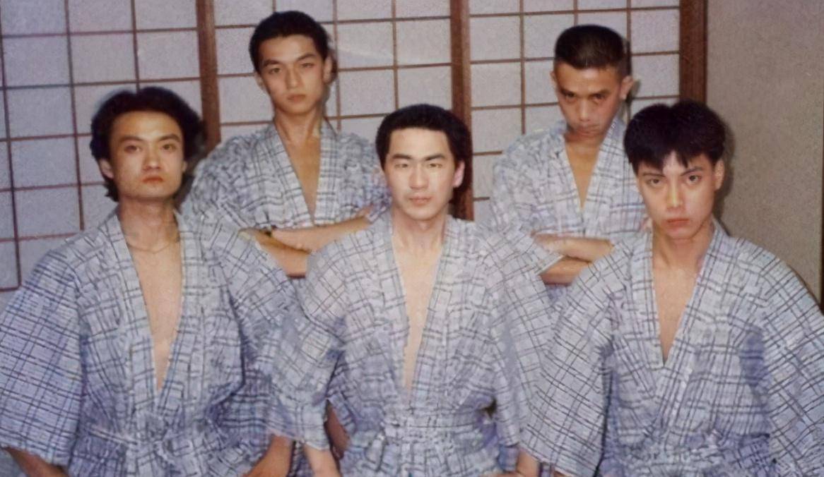 吴越的事业已经上升到了一个高度,陈建斌看着同班同学王学兵,李亚鹏