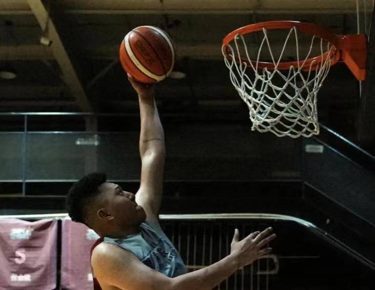 原创噩耗国家级篮球运动员突遭车祸抢救无效去世年仅28岁悲痛