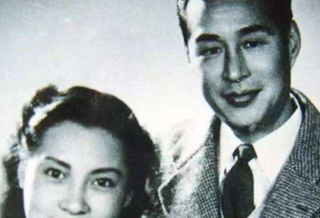 她是民国第一美人,早年丈夫去世,83岁失去爱子,如今已97岁_秦怡_金焰