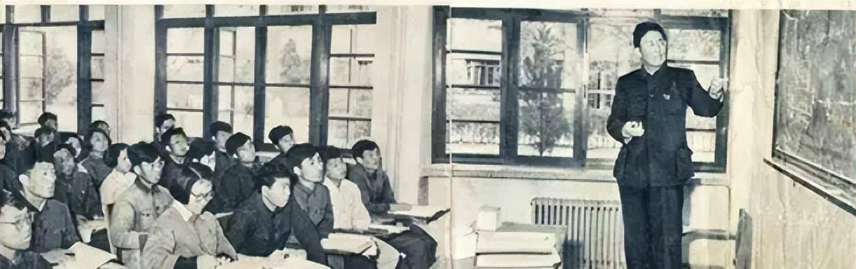 原创华罗庚仅初中文凭身患残疾却成数学巨匠去世前6小时仍在演讲