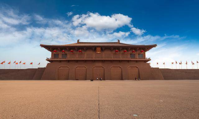 随后身在成都的唐僖宗调兵遣将,对黄巢的新生政权发动了攻击,在长安城