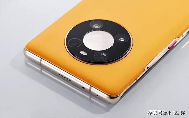 如今,为了稳住销量,华为mate40 pro的价格在第三方平台,跌至3110元.