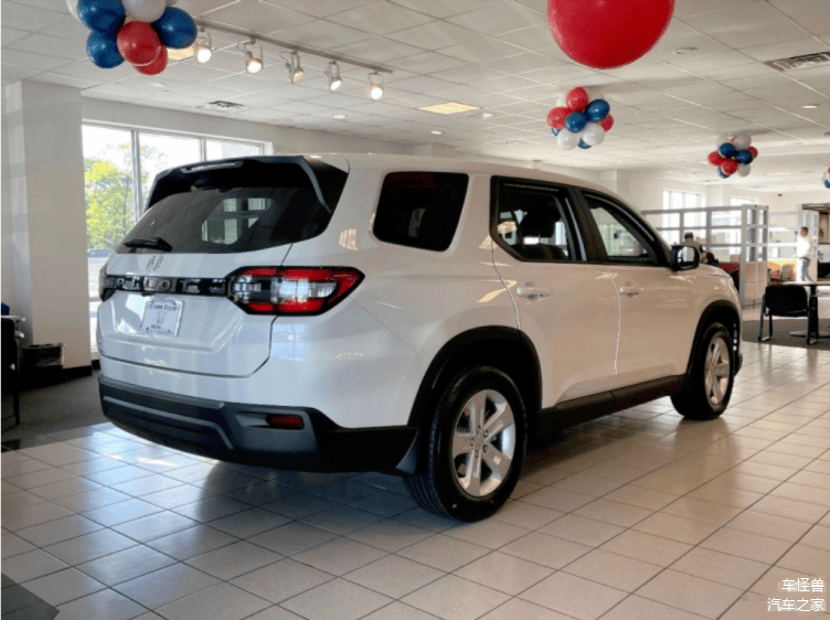 全新本田pilot海外到店实拍,搭载3.5l v6 10at动力_搜狐汽车_搜狐网