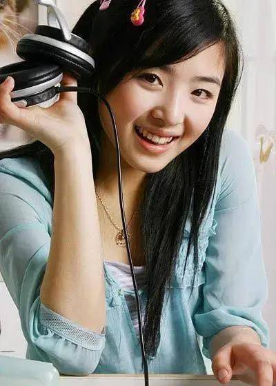 酸酸甜甜就是张含韵前些年再次见到张含韵是在兰陵王妃了我一直觉得